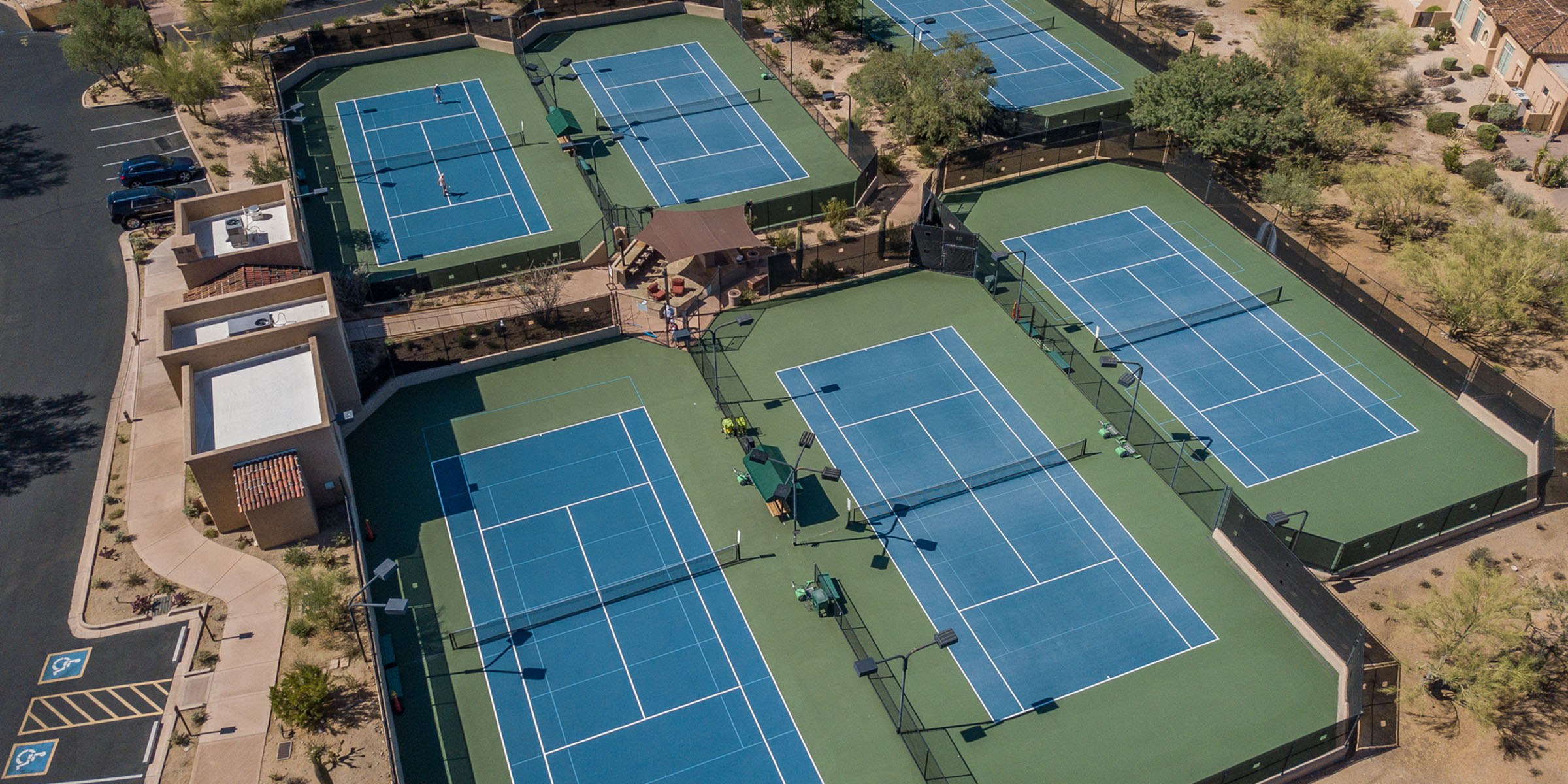 J) COUNTRY CLUB